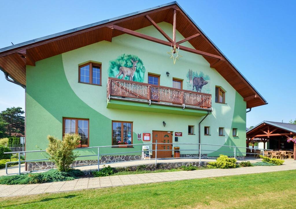 Restaurace A Penzion Kamenec Jilešovice المظهر الخارجي الصورة